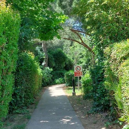 Les Rivages De Coudouliere-2 By Interhome