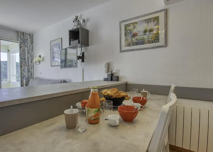 Les Rivages De Coudouliere-2 By Interhome